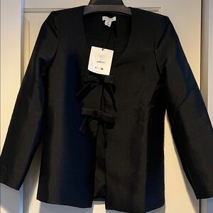 ALIGNE. Black “Beau” blazer with bow snap closure. Size 2. NWT
